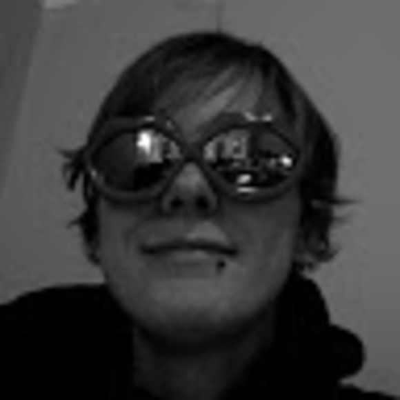 Meet your Posher, Beth - Picture 1 of 1